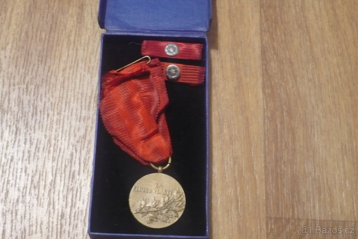 odznaky a vyznamenání sbírečka - 15