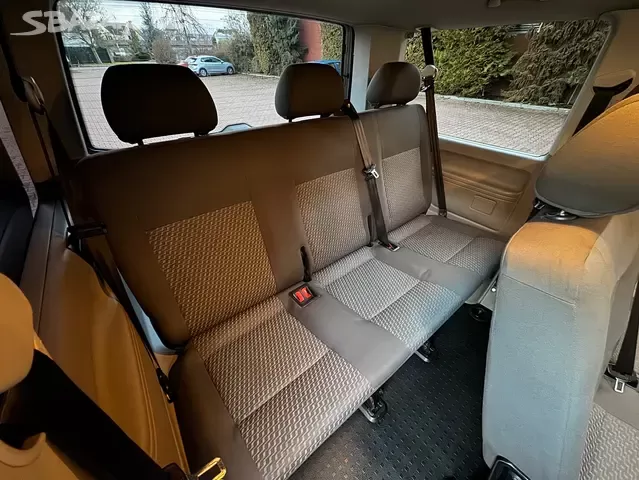 VW Caravelle T5 2.0 TDI 84kW,9.Míst,Webasto,Kamera - 15