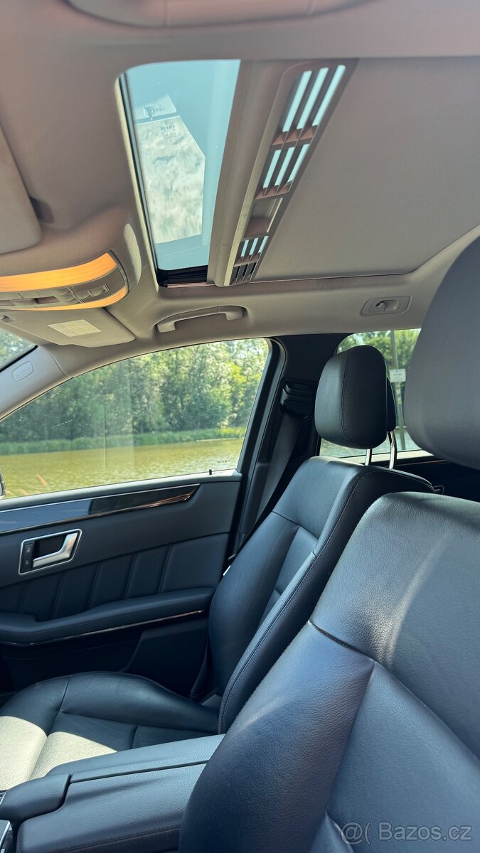 Mercedes-Benz E220 - 15