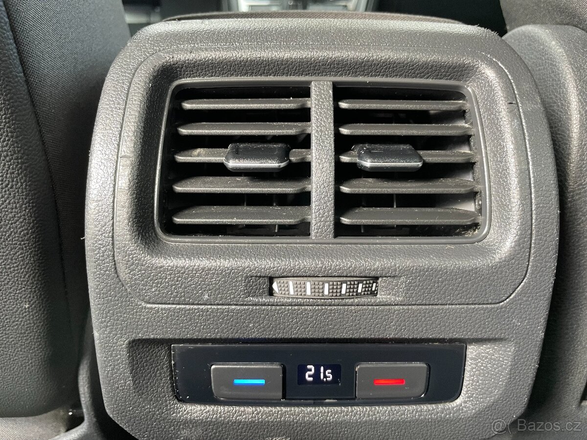 VW Touran 2.0 TDi Serviska, ALU, Senzory - 15