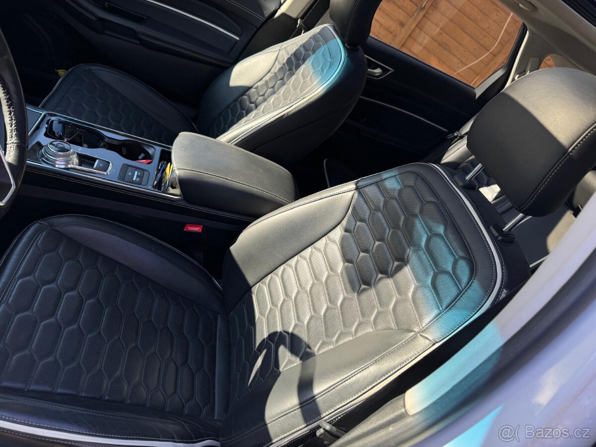 Prodám Ford Edge r.v.2019 Vignale - 15