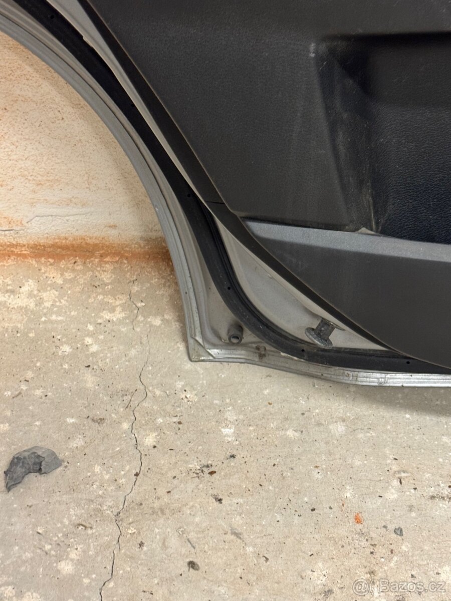 Subaru Forester, Levé dveře - 15