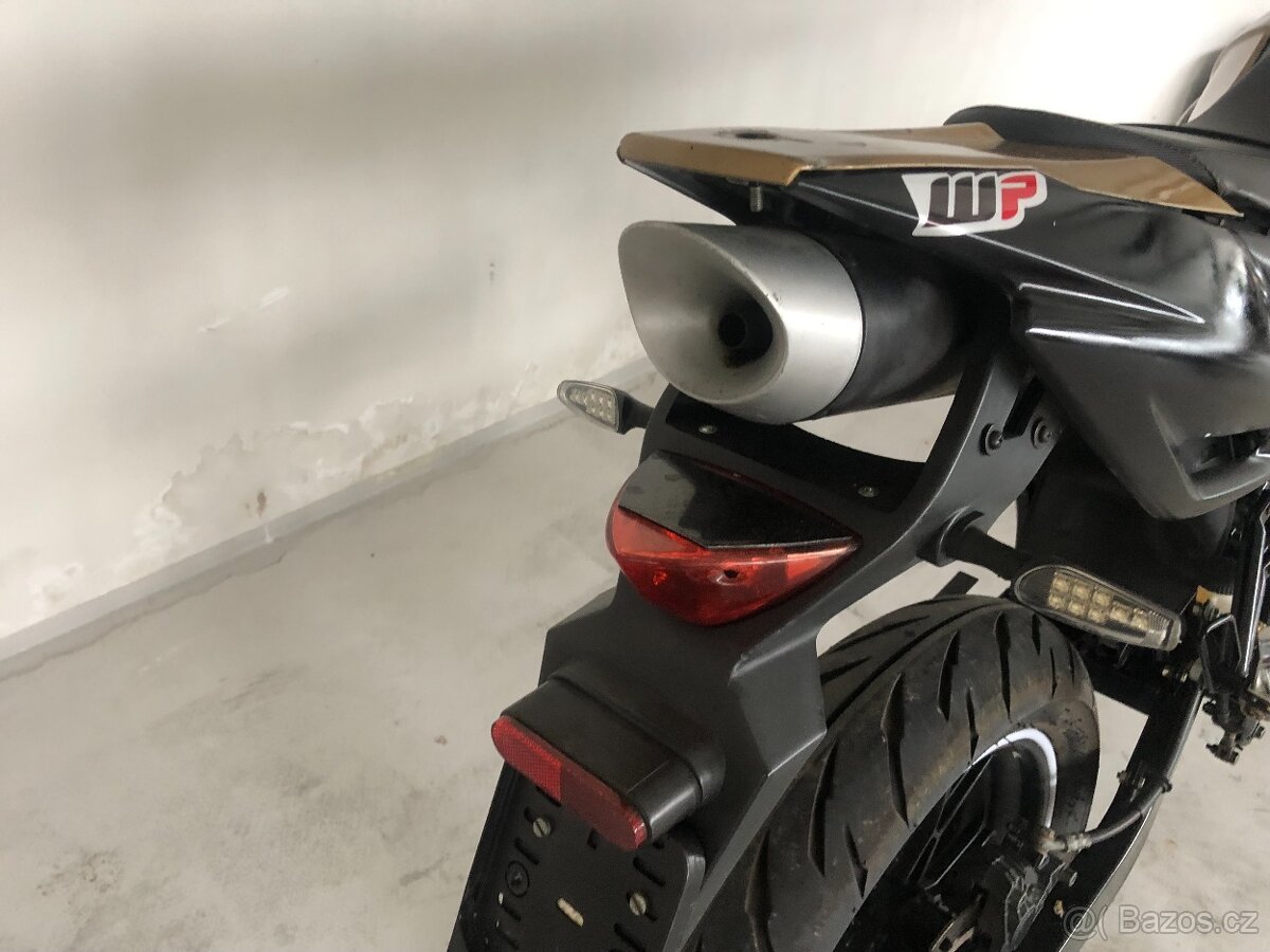 Generic Supermoto 50 - 15