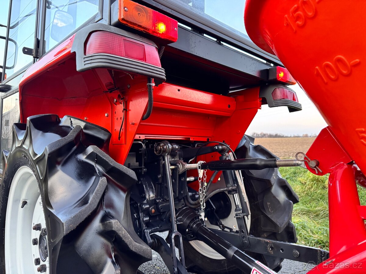 Malotraktor KUBOTA GL23 vyhřívaná kabina • radlice + sypač - 15