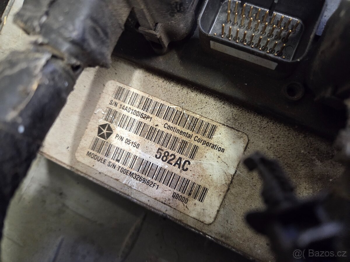 Díly motoru HEMI 5,7L 2010 - 15