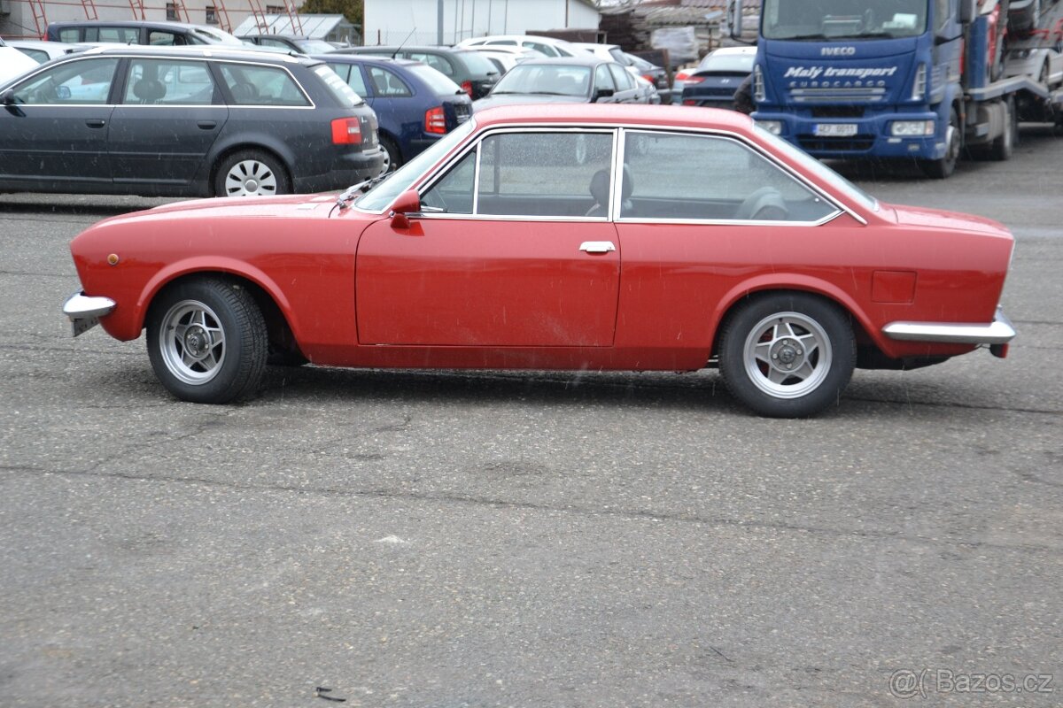 FIAT 124 coupe r.v.1971 - 15