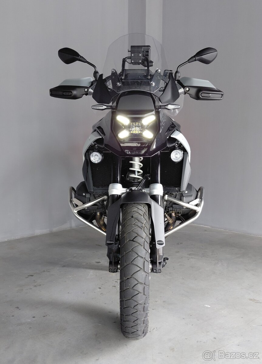 BMW R1300 GS - TRIPLE BLACK - Akrapovič - 15