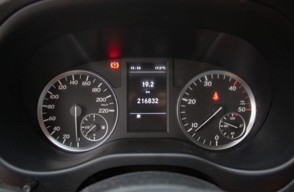 Mercedes-Benz Vito 114 CDI – 9-miestne - 15