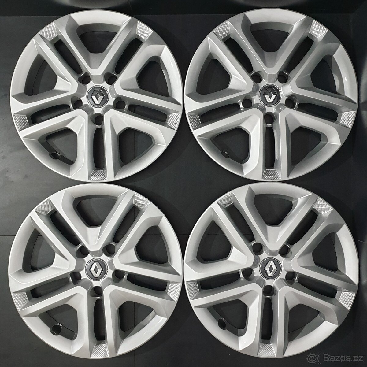 Sada letních kol Dacia, Renault 205/55 R16 č. AK27 - 15