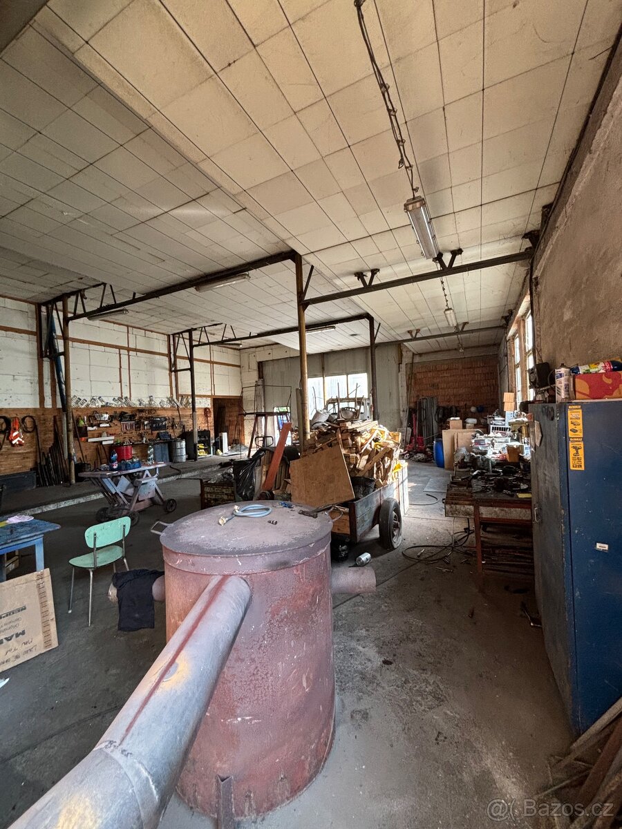 Prodám -pronajmu Areál Golčuv Jenikov 4200m2 - 15