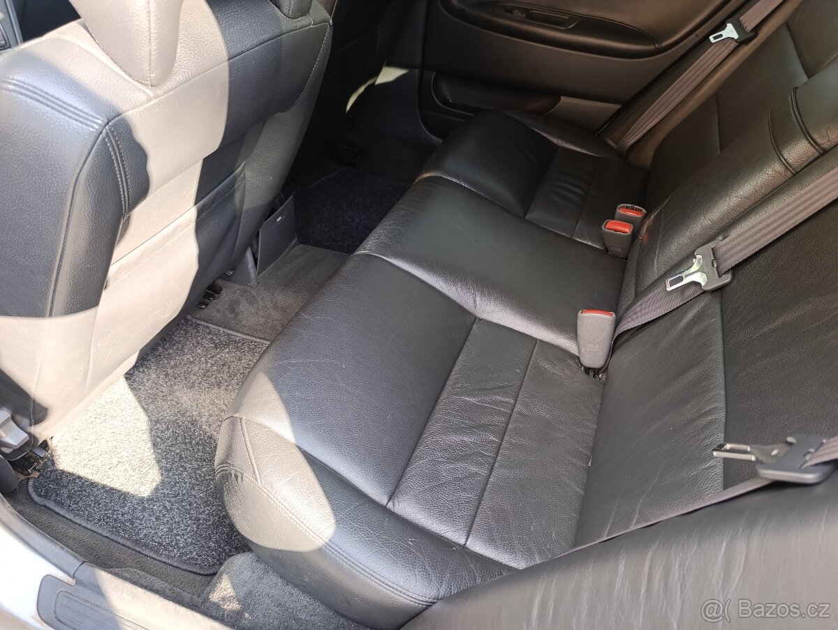 Volvo V40 1.9TDI 85kW 2001 - 15