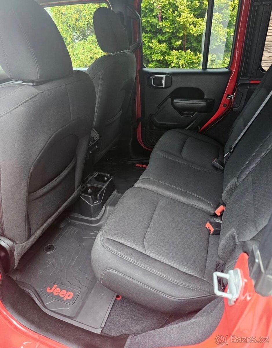 Jeep Wrangler Unlimited Sport S - 15