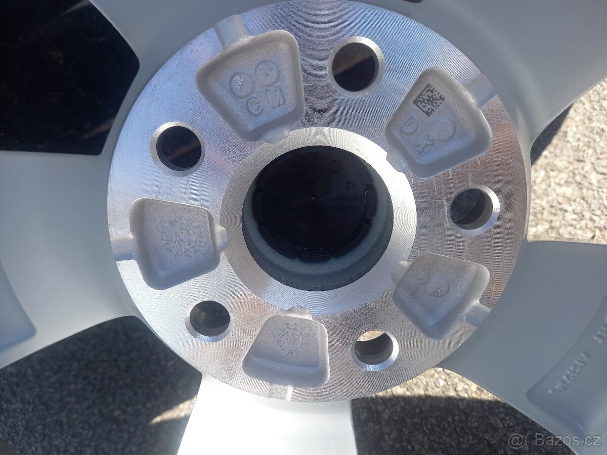 Š.Kodiaq,(2)/VW Tiguan-NOVÁ zimní Alu sada s TPMS-215/65R17. - 15