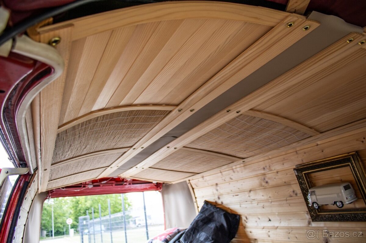 Volkswagen T2 Transporter - 15