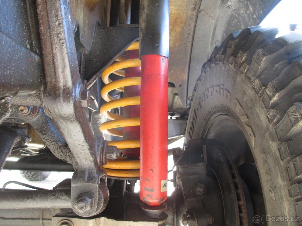 LAND ROVER DEFENDER, TD 5 vojenský speciál - 15