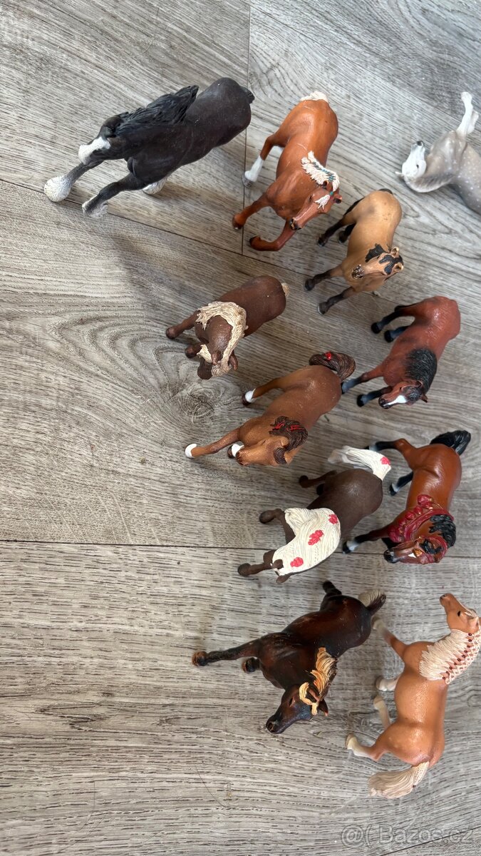 Koně a příslušenstvi schleich - 15