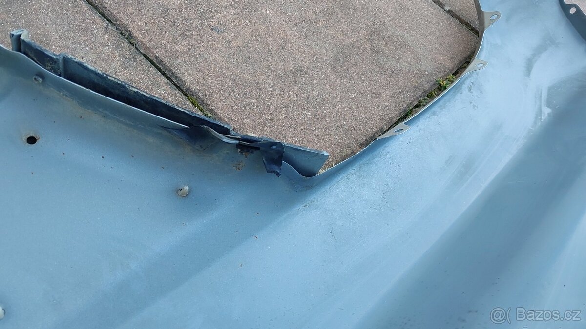 Mitsubishi Pajero Exceed – Blatník pravý přední - 15