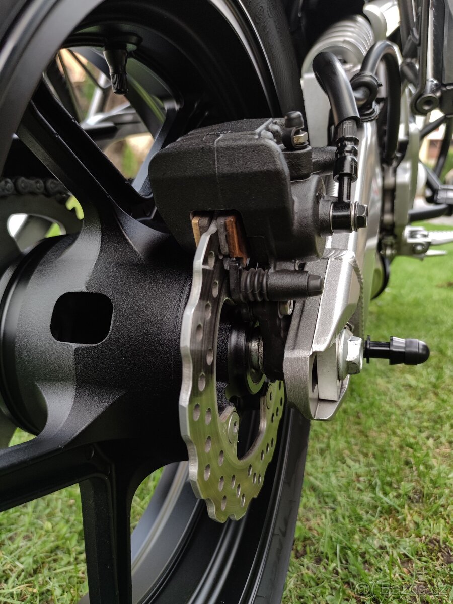 Kawasaki Versys 650 - 15