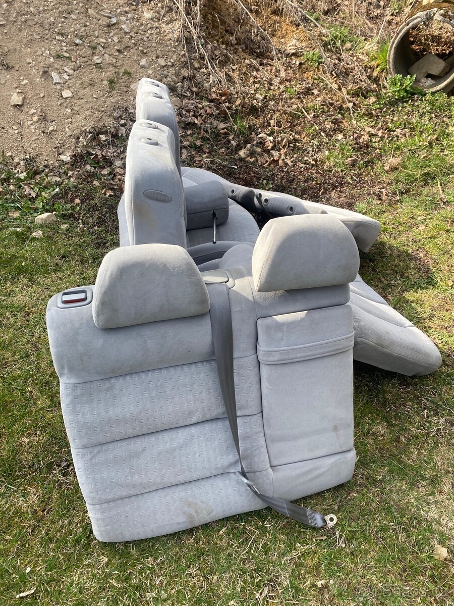 Prodám 2x Passat B5+ motor + díly + kola - 15