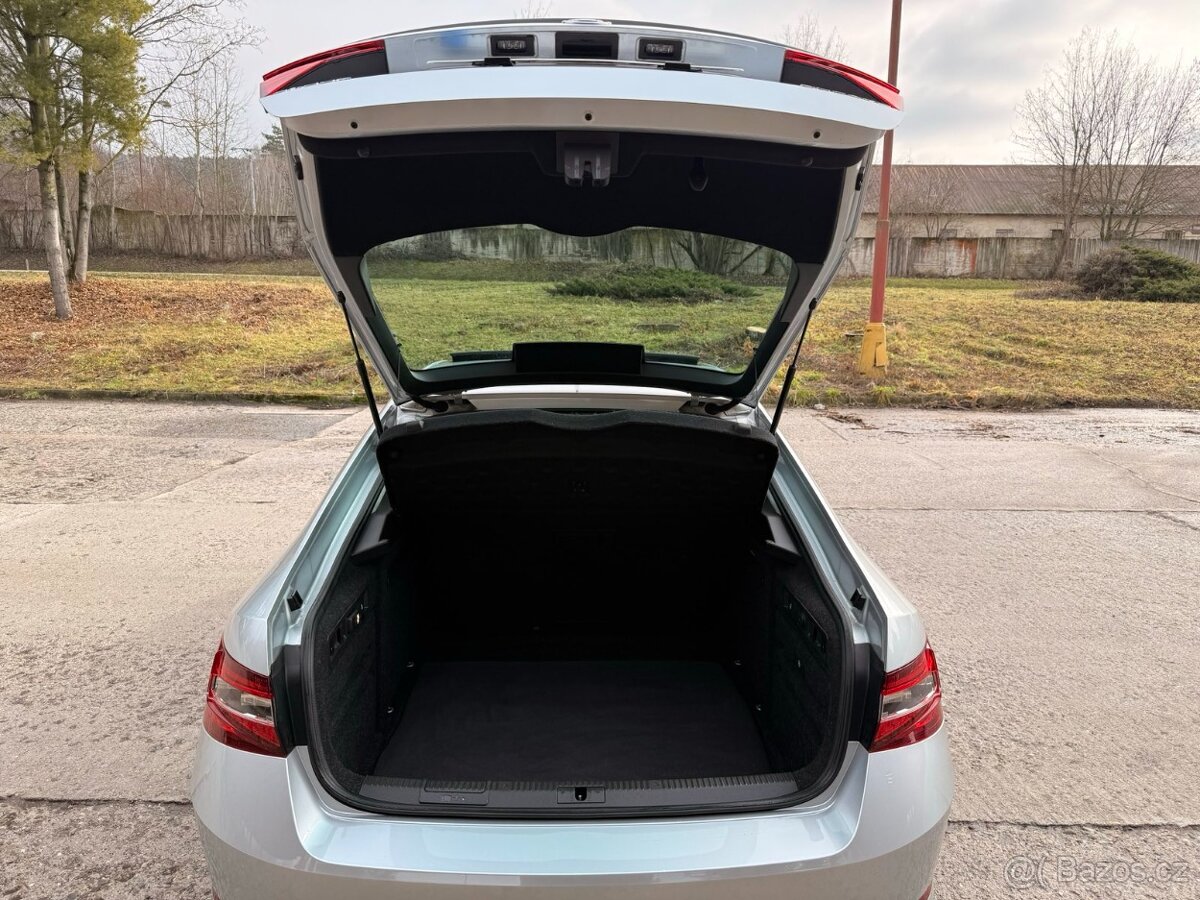 Škoda Superb 1,6 Ambient TDi 88 kW - 15