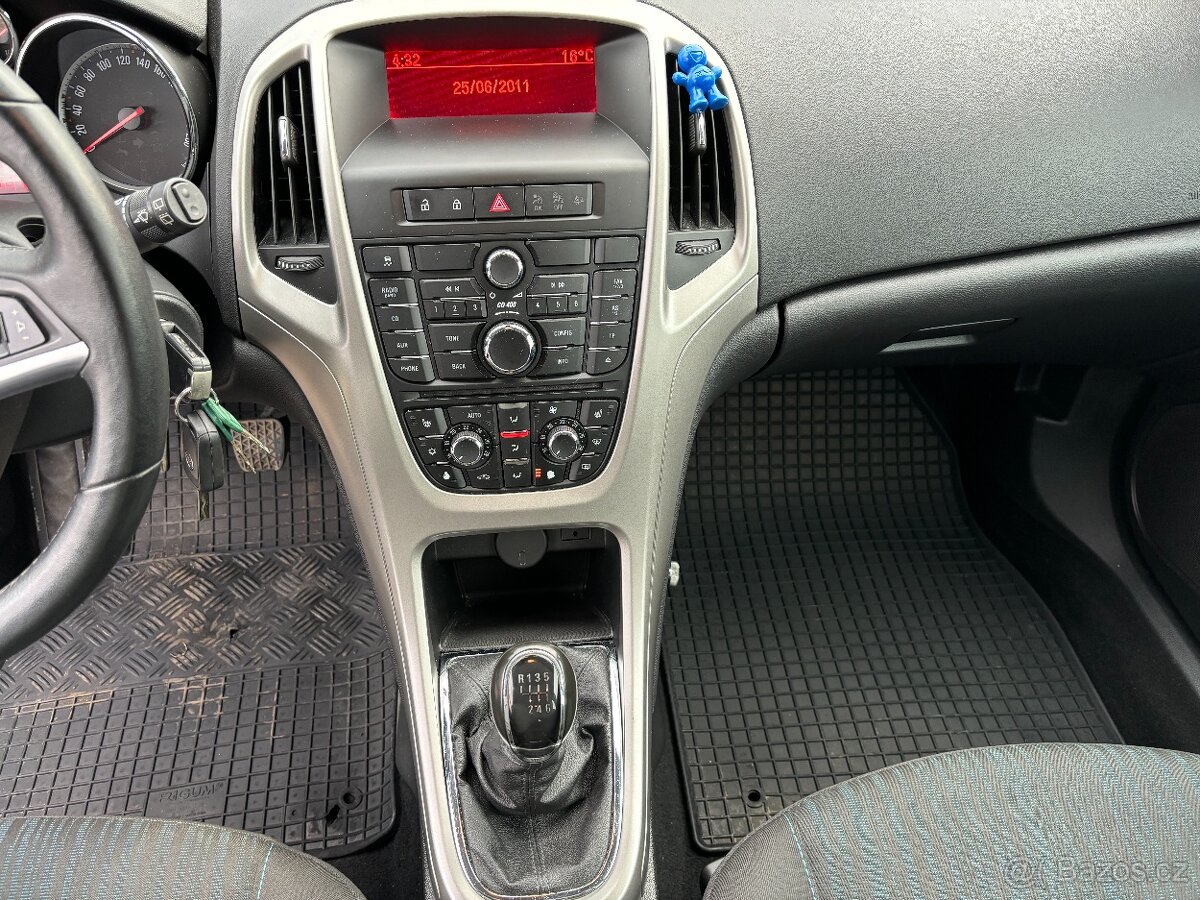 OPEL ASTRA 2.0 CDTI 121KW SUPER STAV NOVÁ V ČR - 15