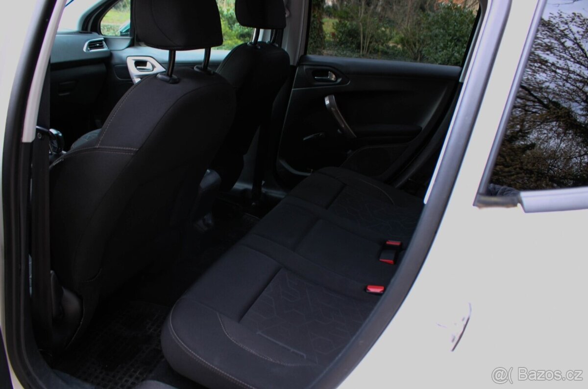 Peugeot 2008 1.2 PureTech Style - 15