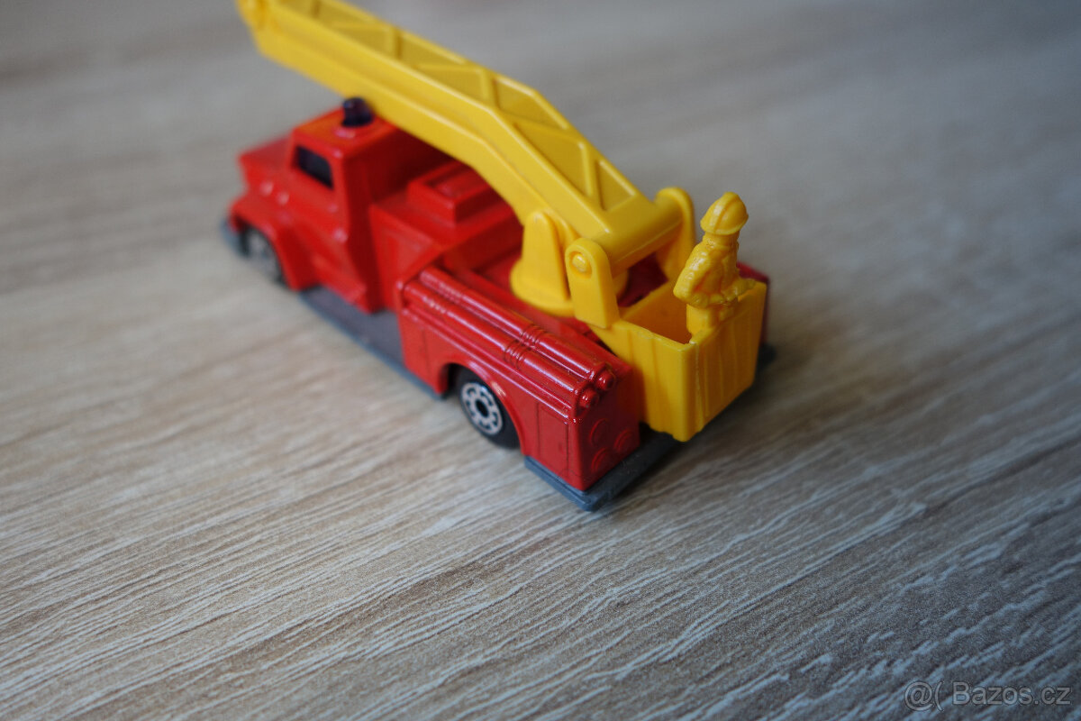 Matchbox Superfast No. 13 Snorkel Fire Engine - 15