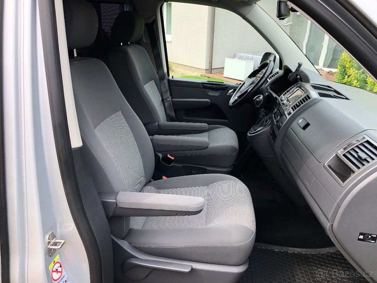 VW Caravelle T5 Comfortline, barva Silber Multivan - 15