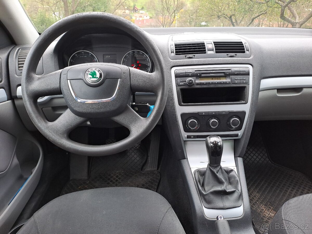 Škoda Octavia II, 1,6i facelift, 75 kW - 15