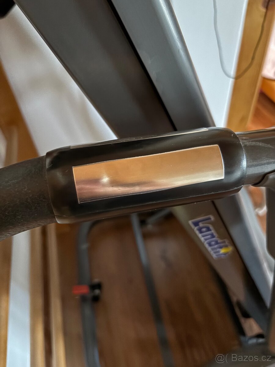 Běžecký pás Landfit - 15