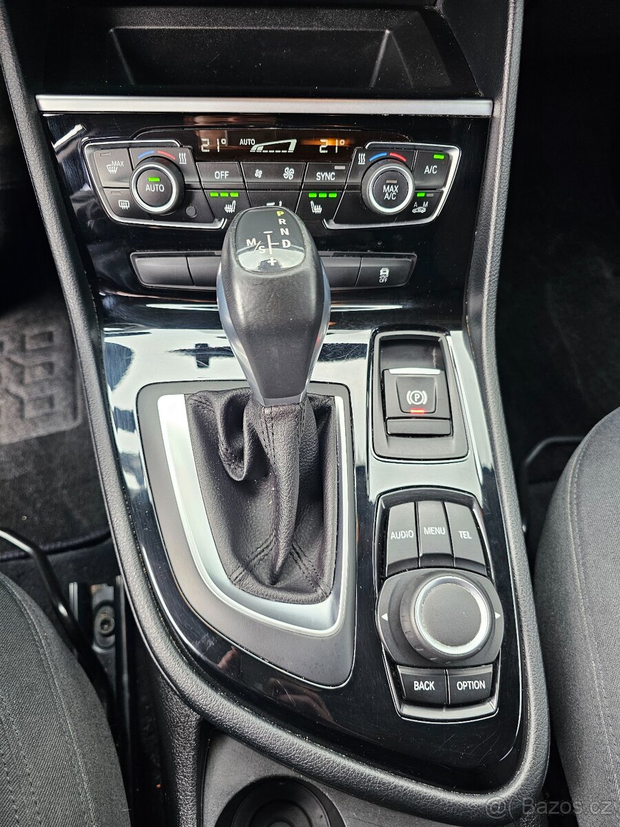 BMW 220D 140kW 2017 ACTIVE TOURER,VÝHŘEVY,SENZORY,TEMPOMAT - 15