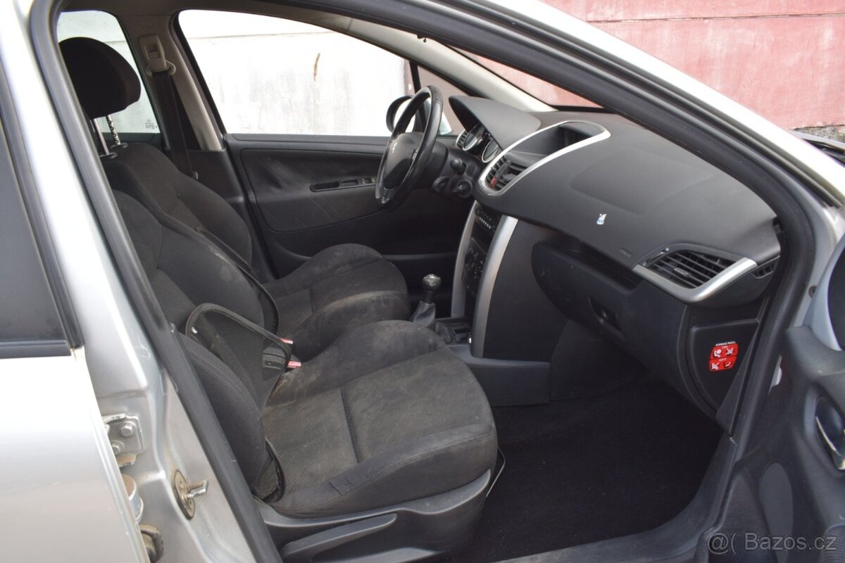 Peugeot 207 1.4i/5DVEŘ/KLIMA/ČTĚTE PROSÍM/ - 15