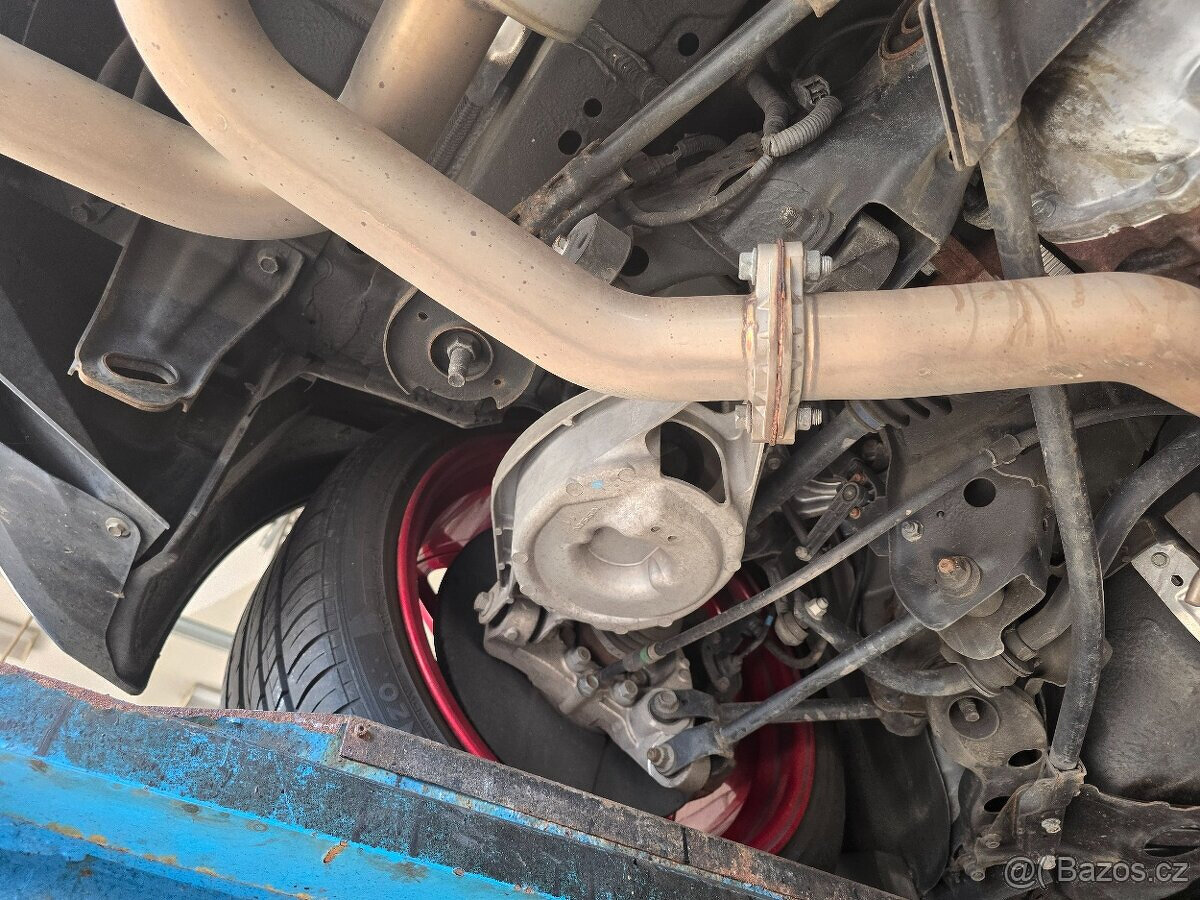 Prodám Nissan 370Z 241kW r.v. 2011, cabrio, manual. - 15