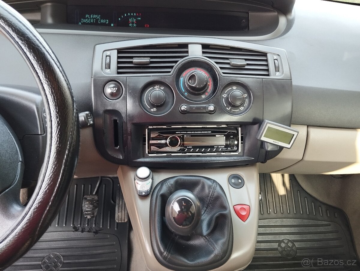 RENAULT SCÉNIC II - 15