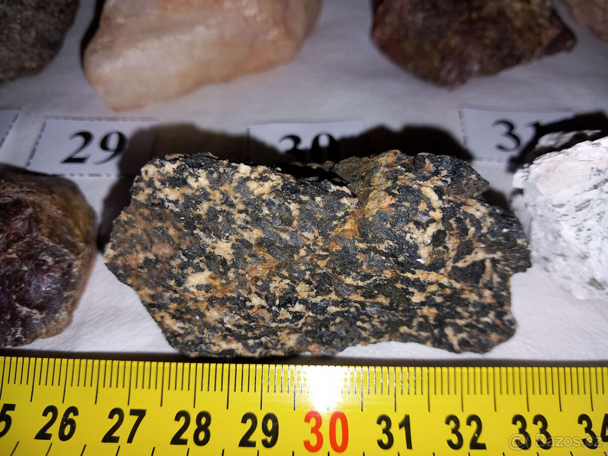 S94 Sbírka 37 ks minerálů - 15