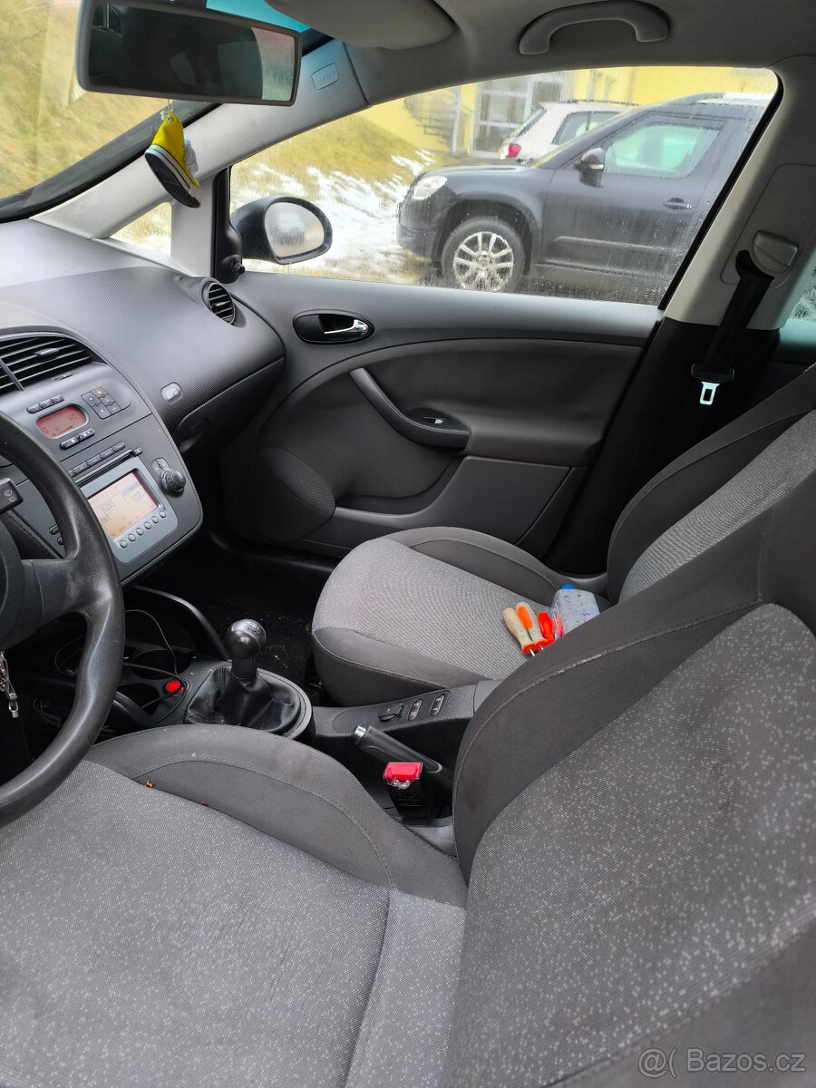 Seat Altea nafta 77 kW rok 2005/12 - 15
