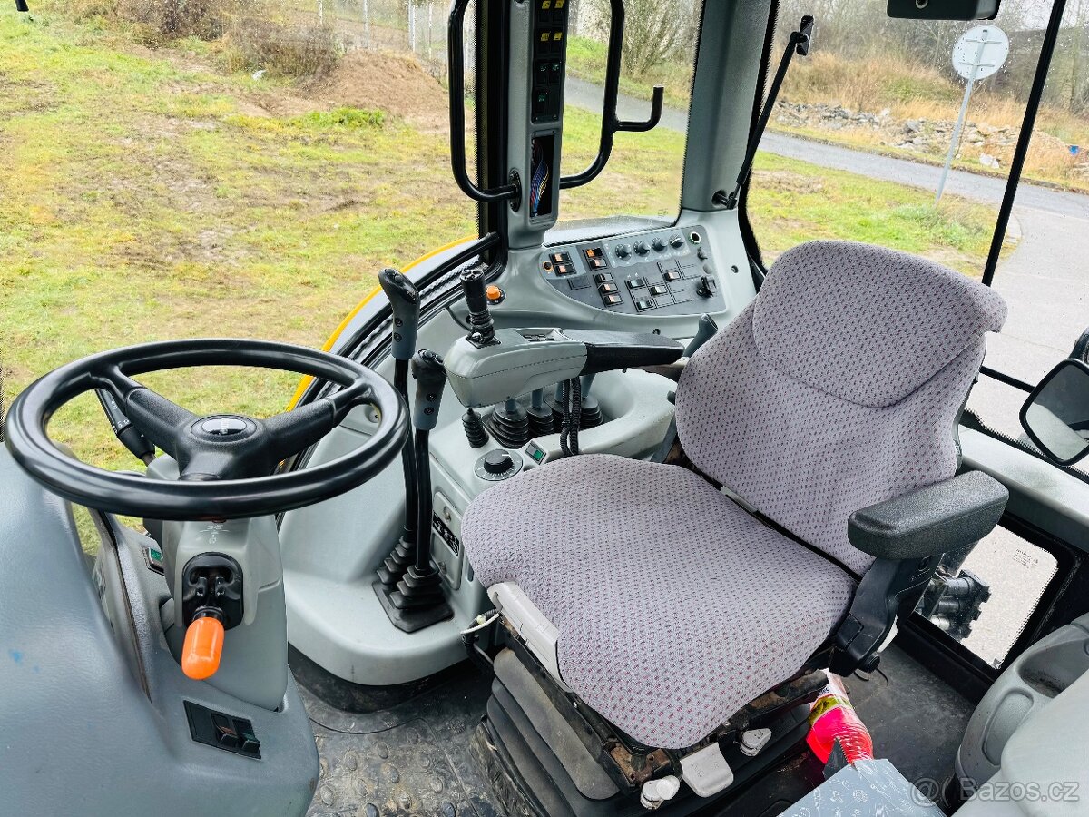 Valtra n111. Hi-tech s nakladačem INTER-TECH - 15