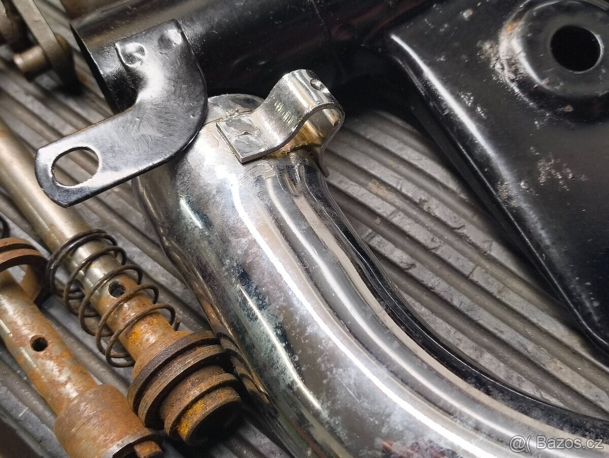 Nepoužité uloženkové originální díly ČZ 125 175 250 477 476 - 15