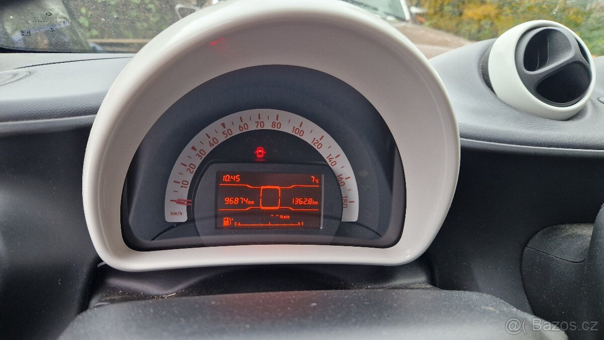 SMART FORTWO - 15
