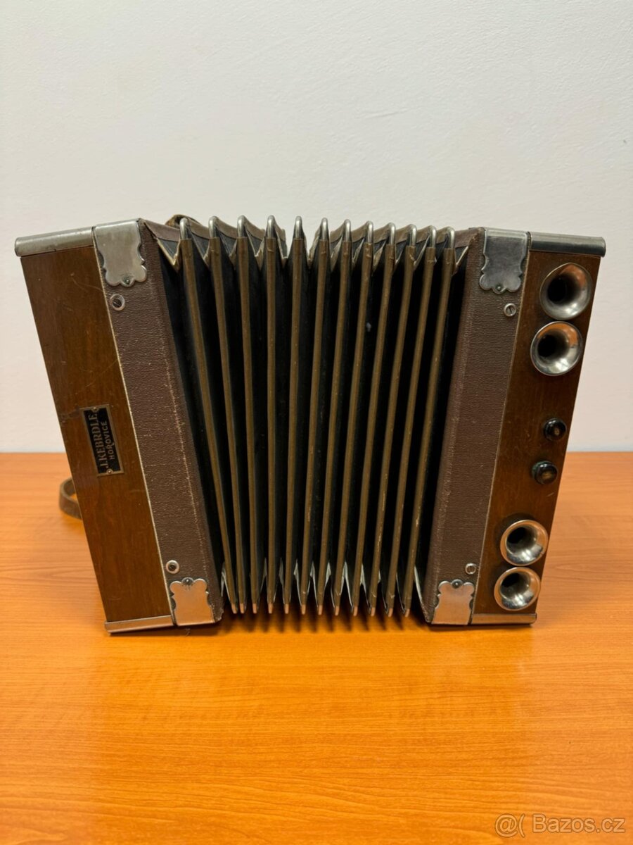 Heligonka historická J. Kebrdle. Hořovice - 15