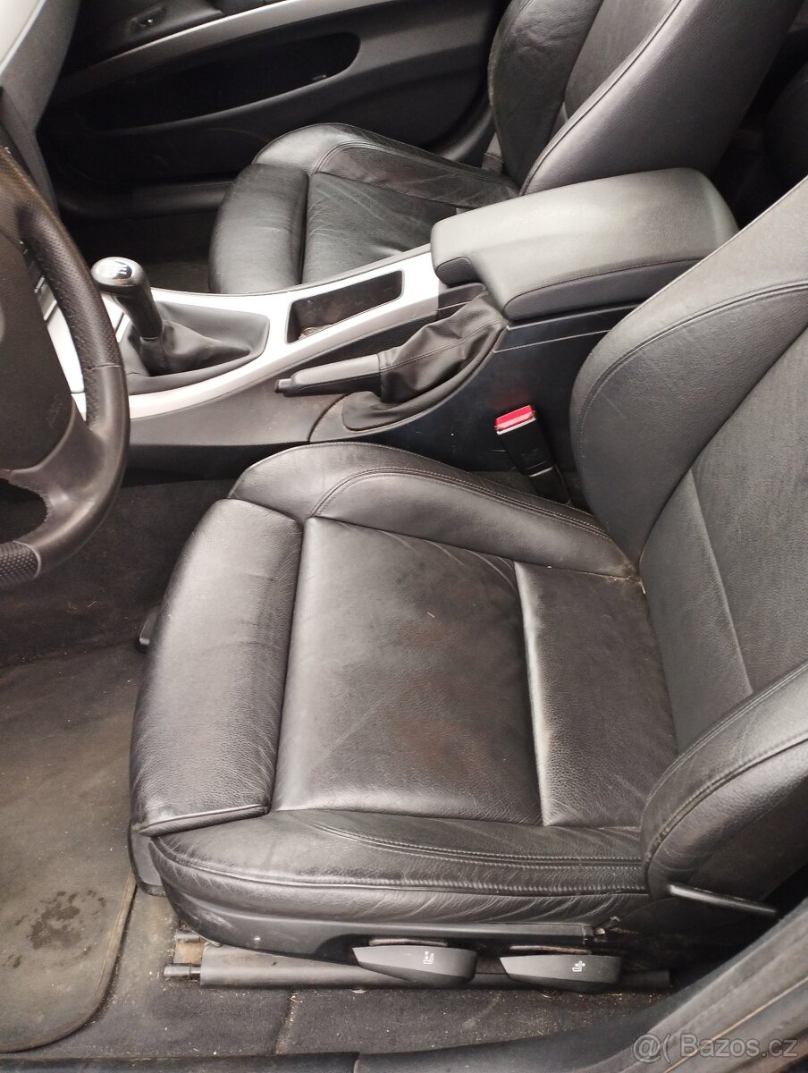 BMW 3 318d Touring combi 204 000km serviska garance km - 15