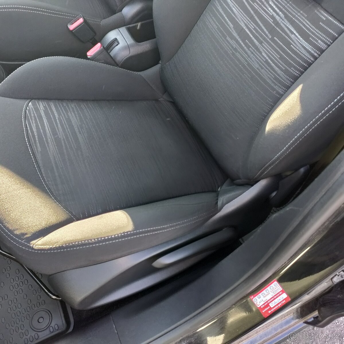 Peugeot 208, KRÁSNÝ,60TKM,1MAJ54L,SERVISKA - 15