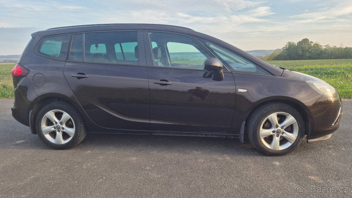 Opel zafira tourer - 15