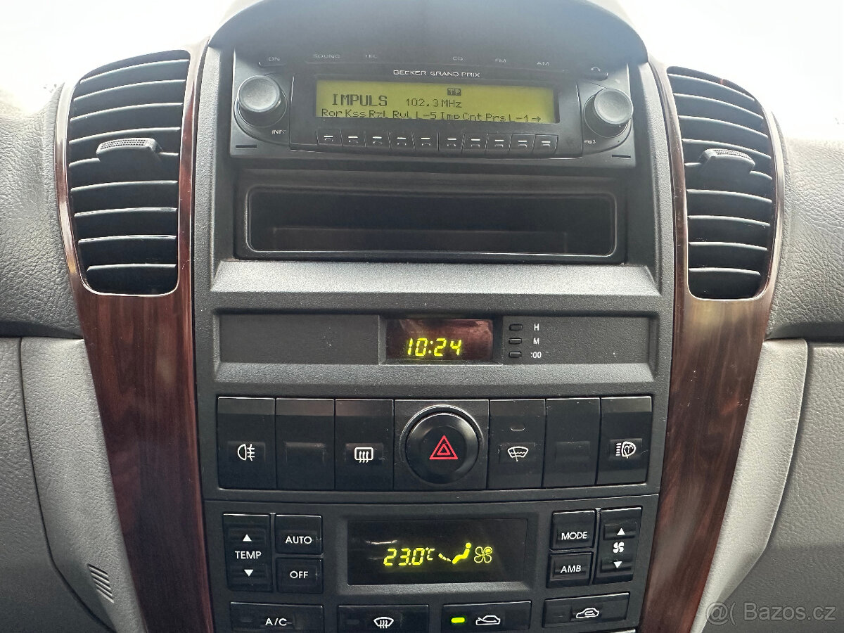 Kia Sorento 2.5 CRDi 4x4/Tažné/Tempomat/ČR - 15