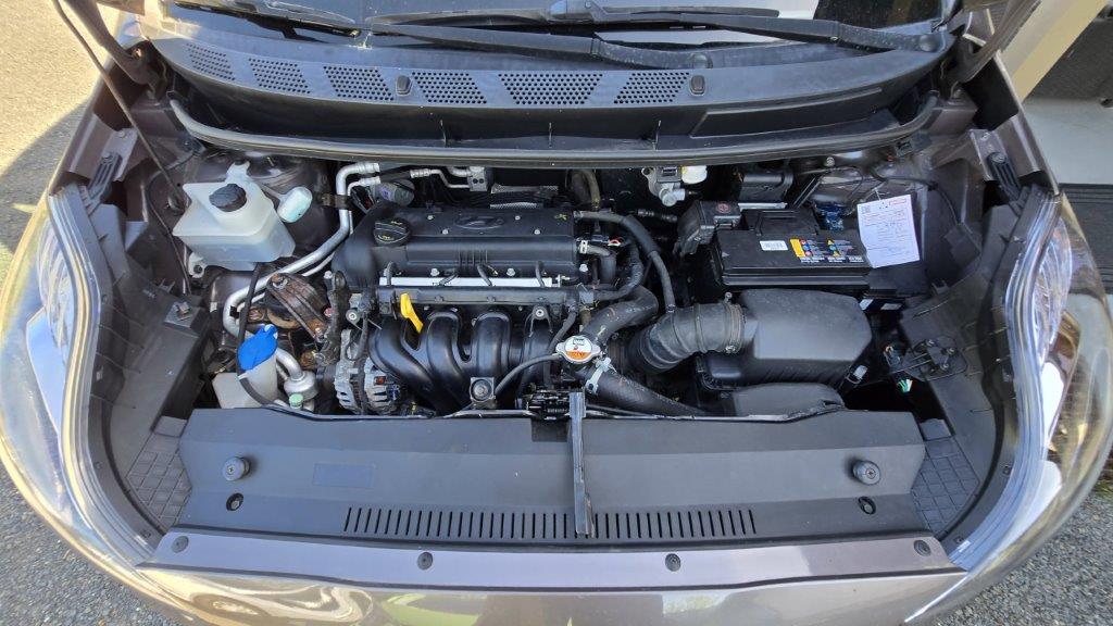 HYUNDAI ix20 1.4VVTi FIFA WORLD CUP EDITION 1MAJITEL - 15