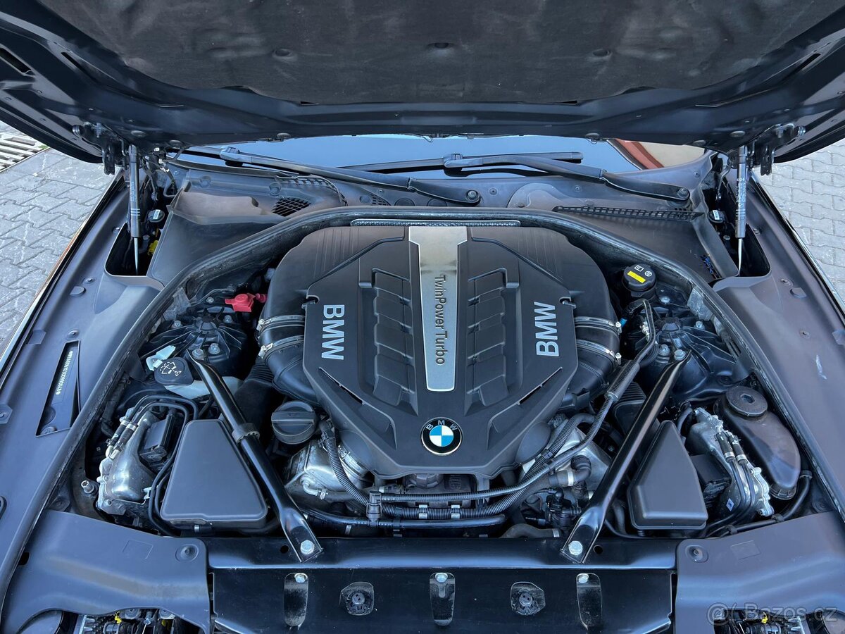 BMW 650i V8 - 15