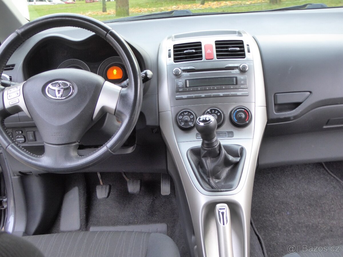 Toyota Auris 1,4 D-4D - 15