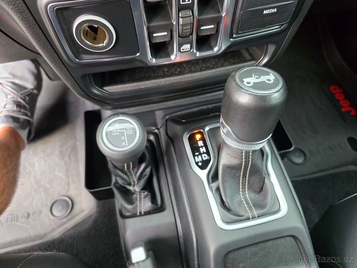 ⭐Jeep Wrangler 2.0T/200KW/SAHARA/2019/ČR/2.MAJ⭐ - 15