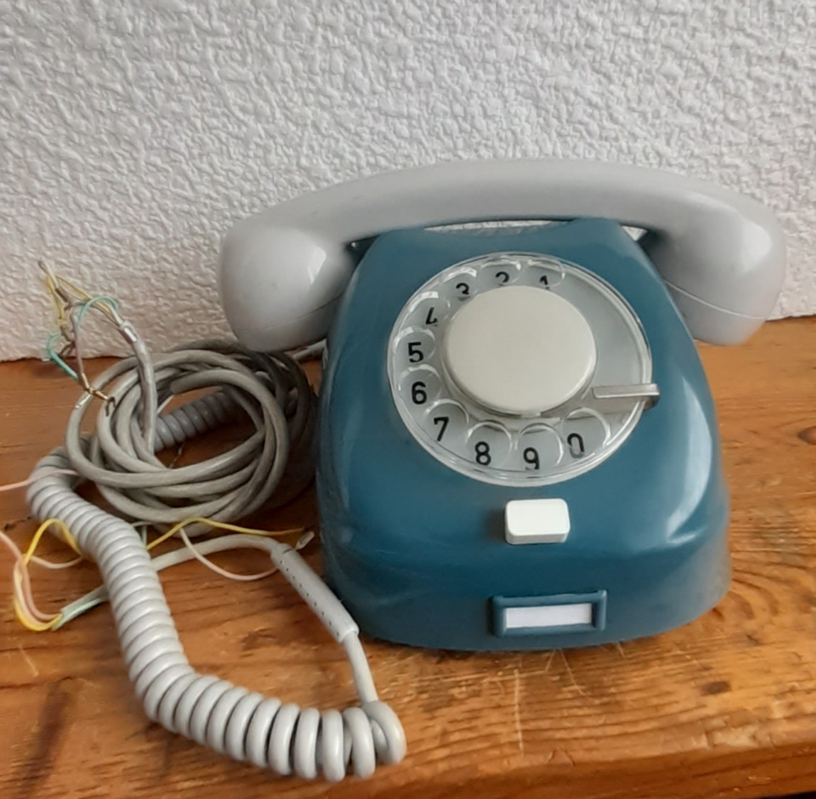 Tesla T65S Starý telefon - 15