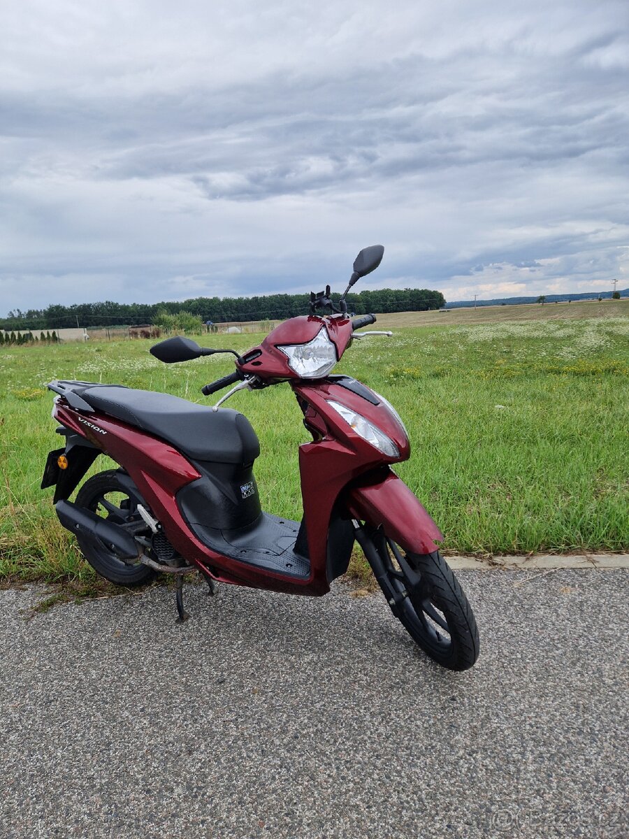 Honda Vision 110 - 15